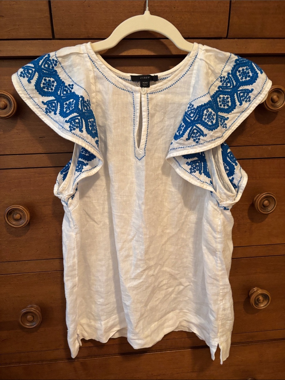 J. Crew White Linen Flutter-Sleeve Top with Blue Embroidery XXS linen like new
